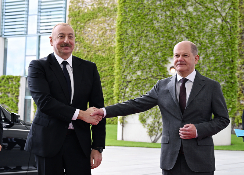 В Берлине состоялась встреча Президента Ильхама Алиева и Канцлера Германии Олафа Шольца один на один - ФОТО